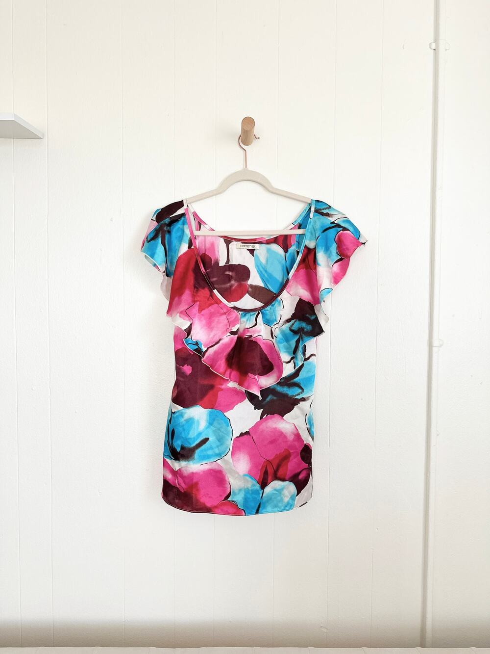 Vintage Y2K Arden B Watercolor Floral Flutter Sleeve Top Made in USA Small